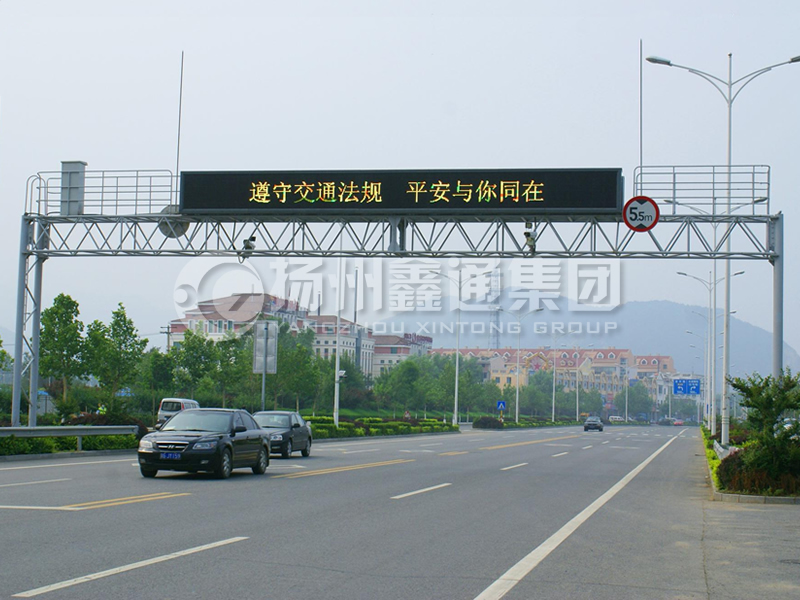 LMJ-013，桁架式情報(bào)板門架，龍門架